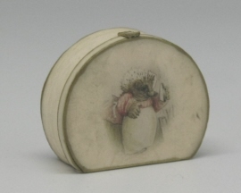 beakh17-1-artofmini.com-koffer-suitcase-miniature-miniatuur-miniatur-puppen-haus-stube-doll-dolls-house-beatrix-potter